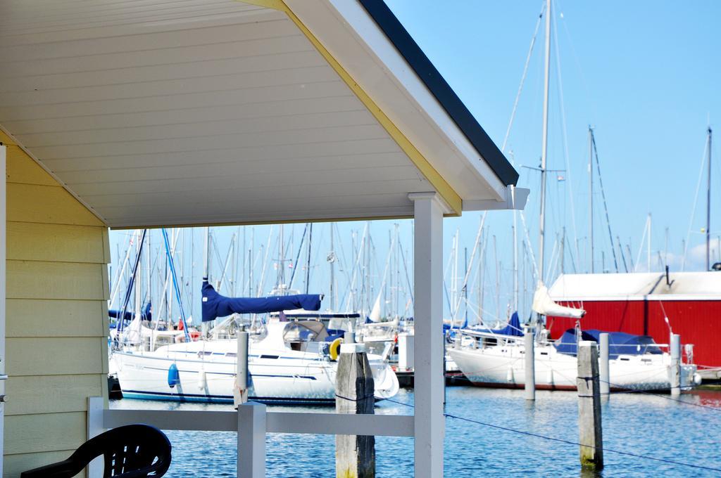 Bestmarine Waterchalets Flevo Marina Lelystad Værelse billede