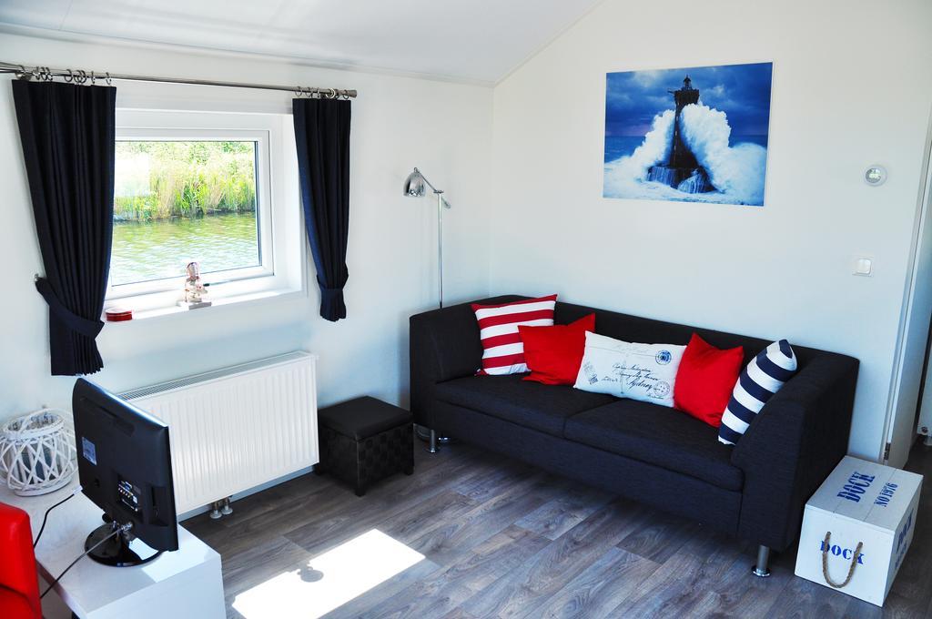 Bestmarine Waterchalets Flevo Marina Lelystad Værelse billede