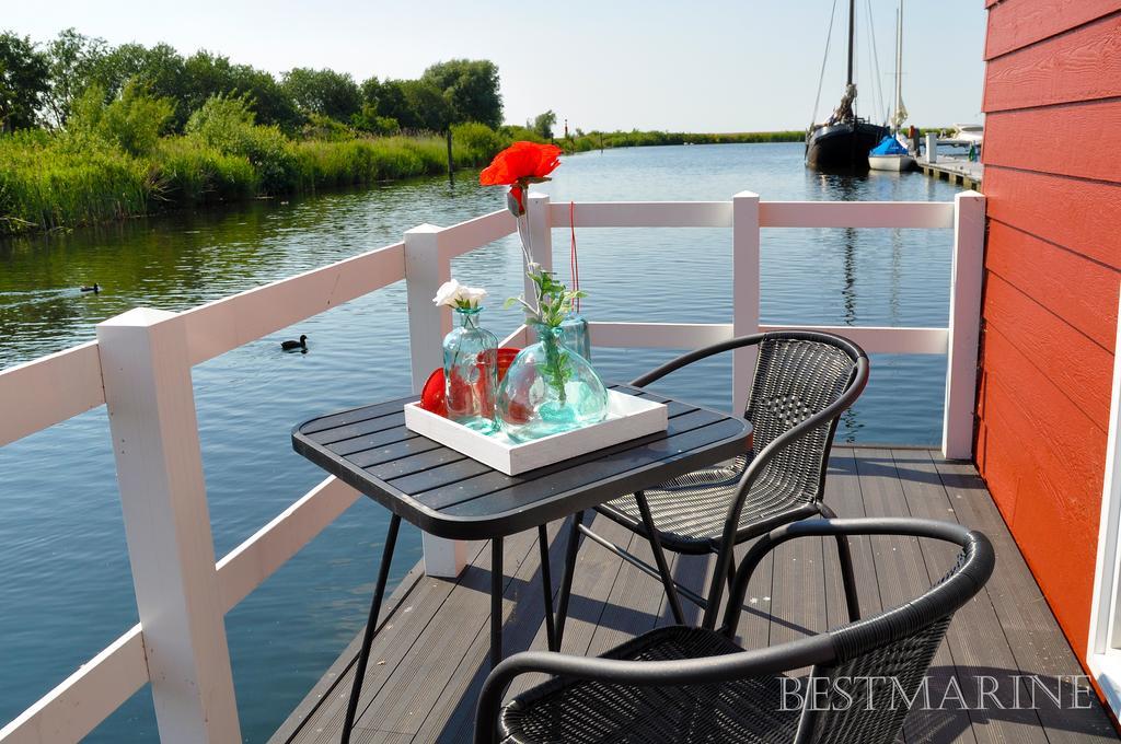 Bestmarine Waterchalets Flevo Marina Lelystad Værelse billede