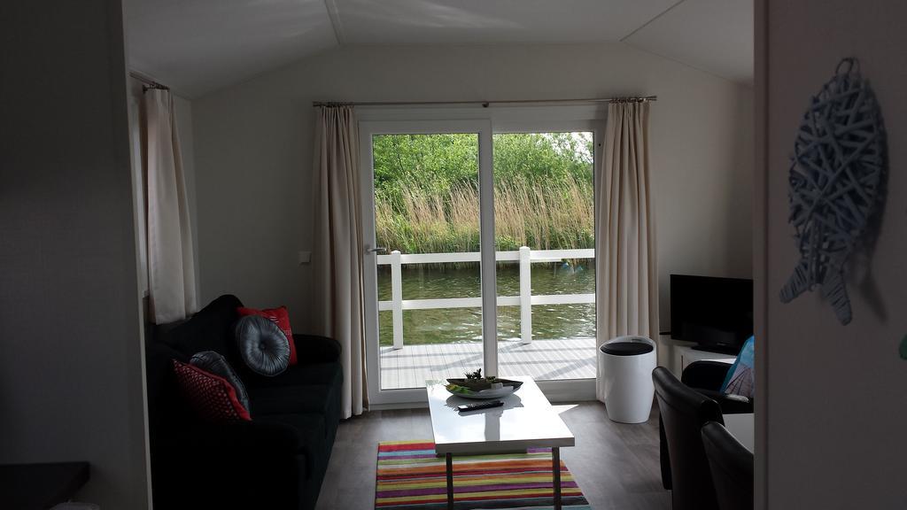 Bestmarine Waterchalets Flevo Marina Lelystad Eksteriør billede