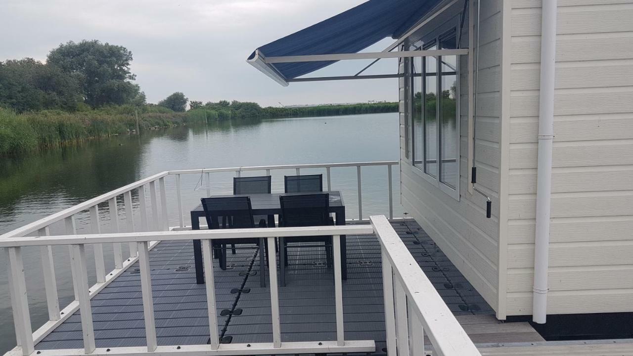 Bestmarine Waterchalets Flevo Marina Lelystad Eksteriør billede